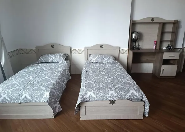 شقة كبيرة وفخمة Large And Luxury Two Bedroom