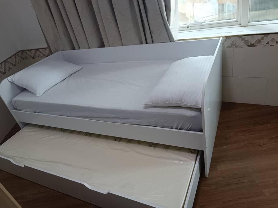 كبيرة وفخمة Large And Luxury Two Bedroom Apartment Ajman