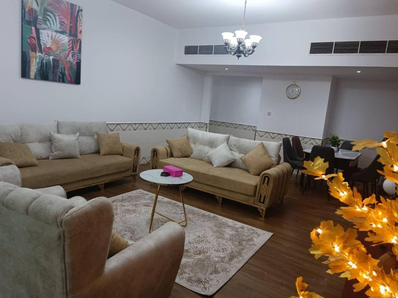 كبيرة وفخمة Large And Luxury Two Bedroom